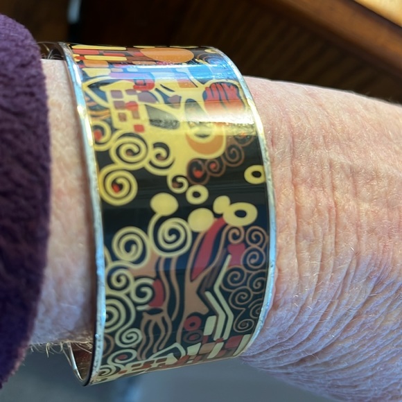MoMa bracelet with Van Gogh Art Large Bangle in EUC - Picture 3 of 3